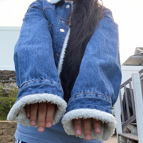 Forever 21 Fleece Lined Denim Jacket - Picture 2 of 6